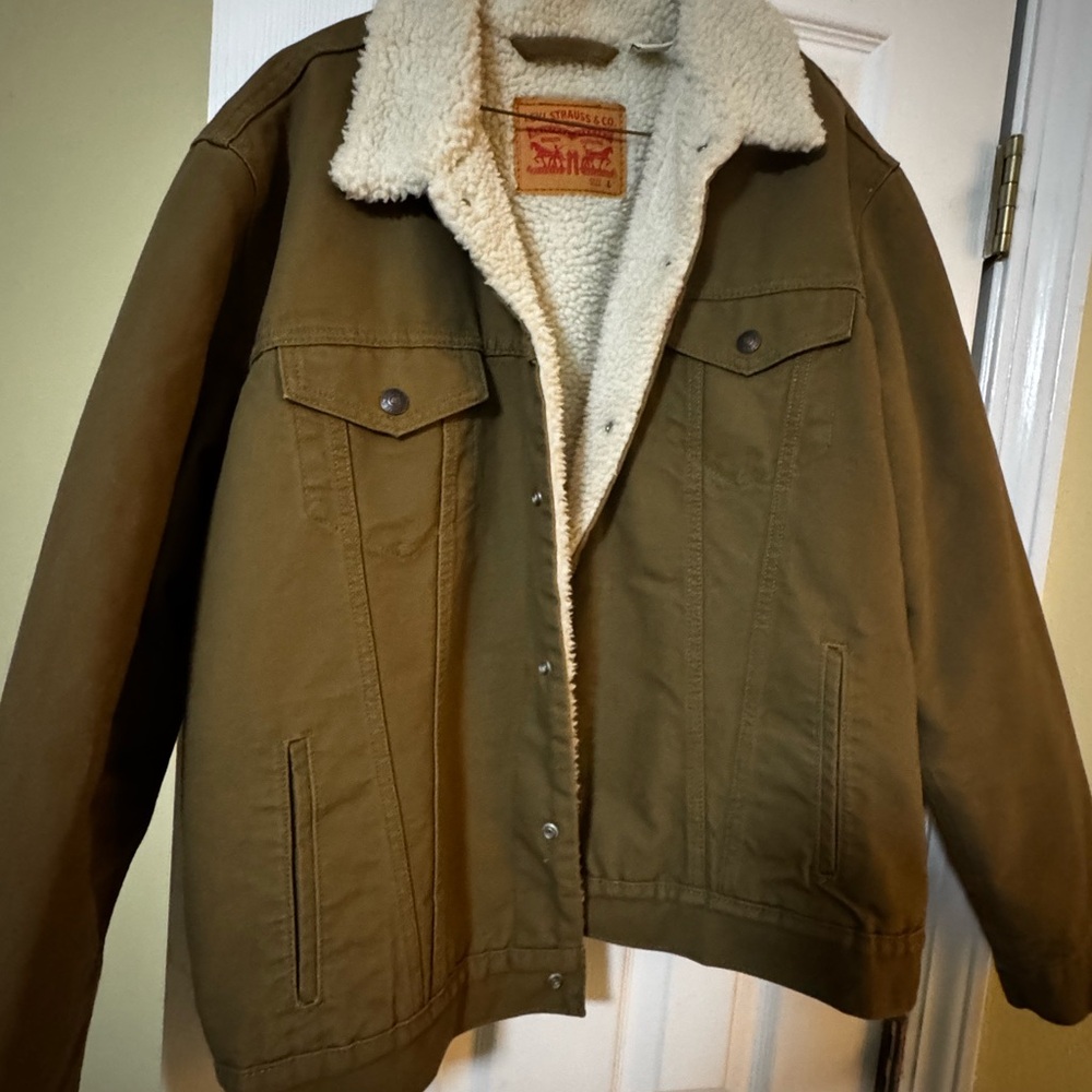 Men's Levi’s Tan Sherpa-Lined Jacket